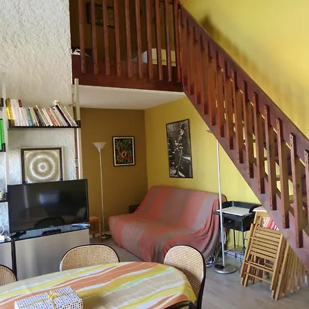Res Garros -appartement Duplex Pour 5 Personnes アパート セノッス - ル・ペノン