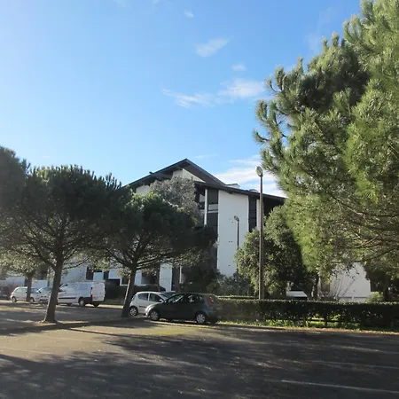 Res Garros -appartement Duplex Pour 5 Personnes セノッス - ル・ペノン